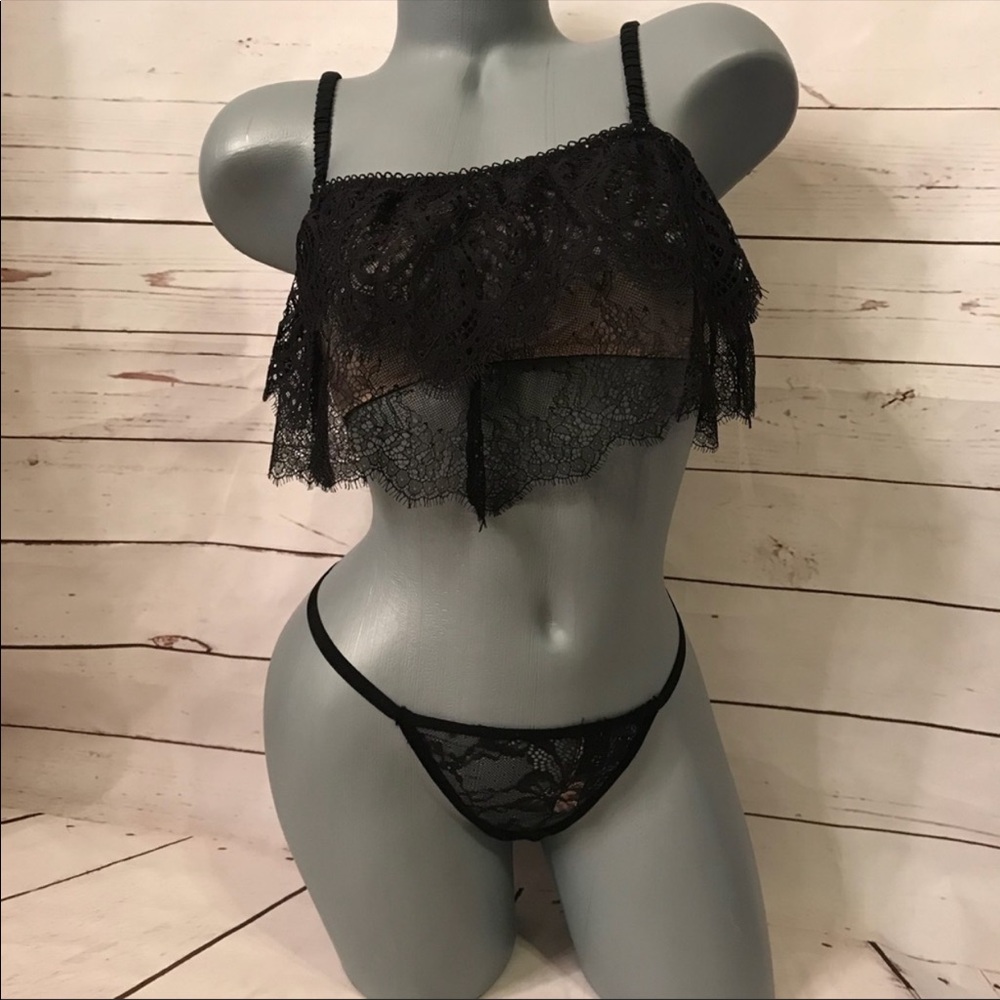 Victoria Secret Set - Picture 2 of 6